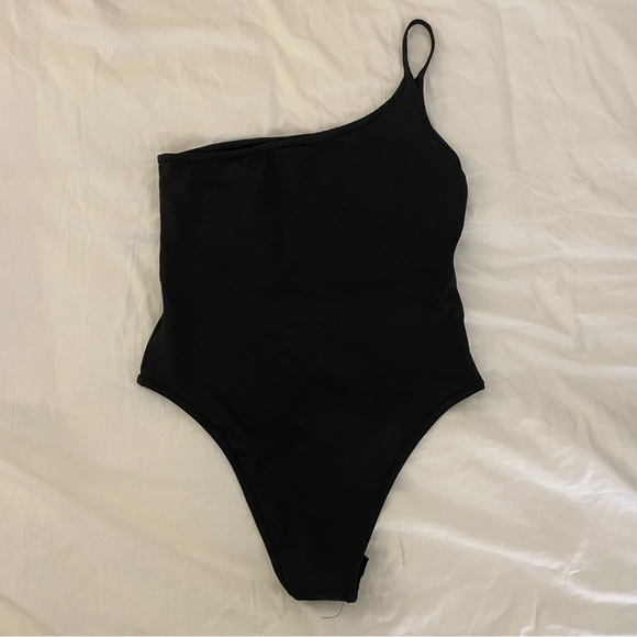 One Shoulder Bodysuit - Picture 2 of 2